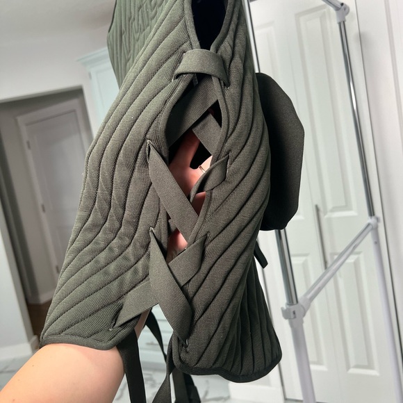 Louis Vuitton Virgil Abloh Multi 3D Pocket Utility Vest Men Size XL - Picture 14 of 17